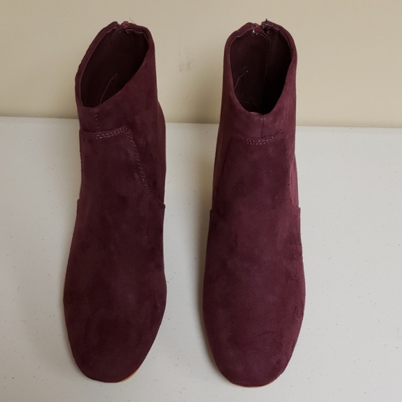 BRAND NEW Loft Bordeaux Booties Size 6 - Picture 2 of 8